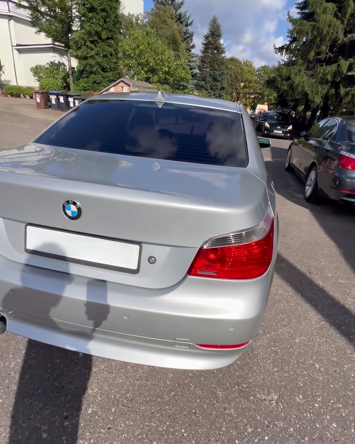 BMW serii 5 w słońcu
