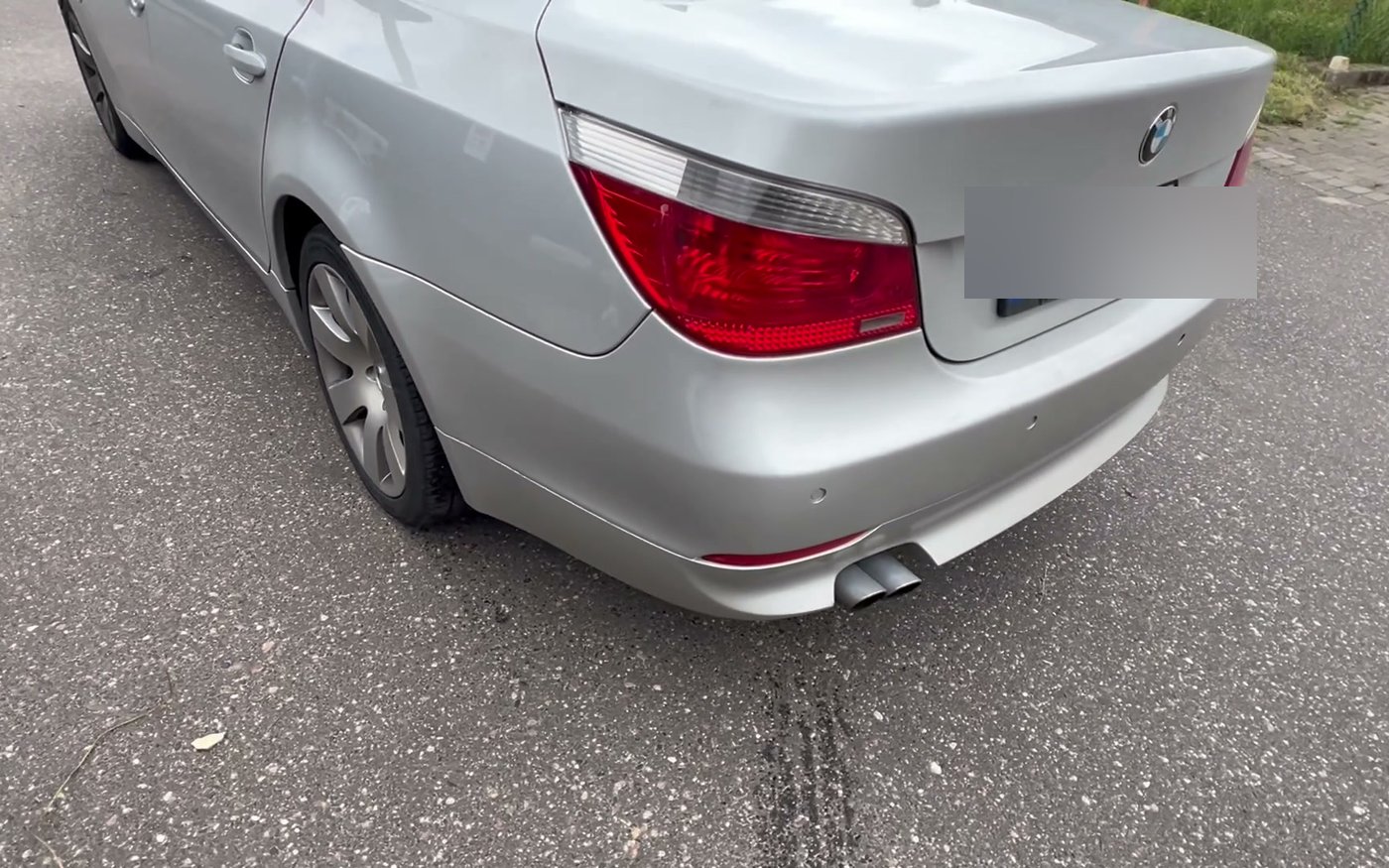 Tył BMW z bliska