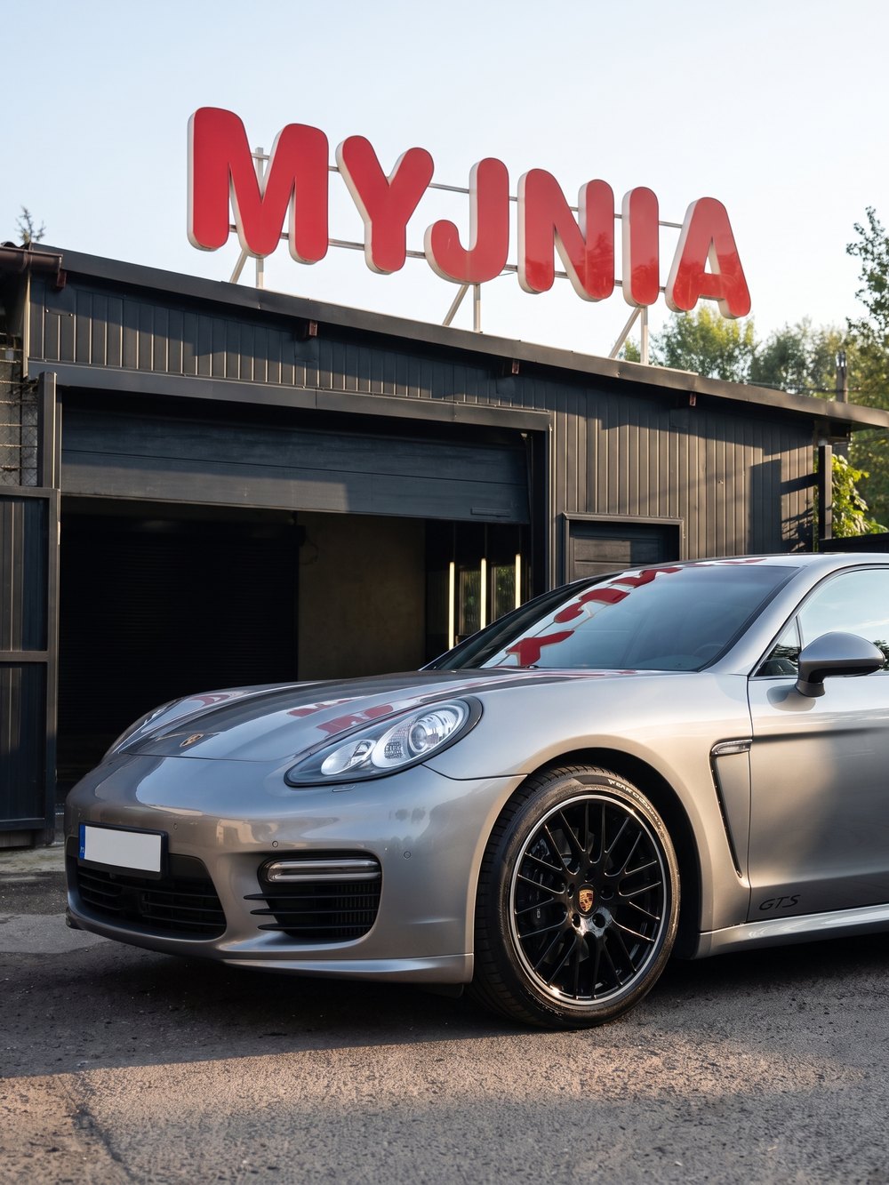 Porsche Panamera GTS, ujęcie boku